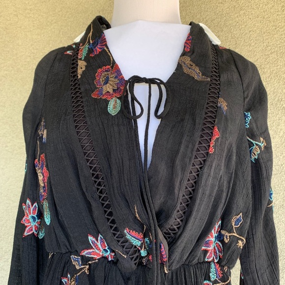 🔥5/$20🔥 Rebellion Chiffon Romper Embroidery - Picture 7 of 8